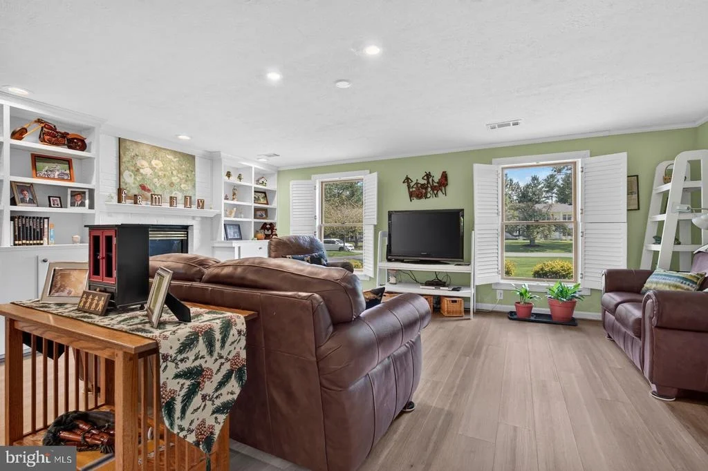 Photo of 18029 LAFAYETTE DRIVE