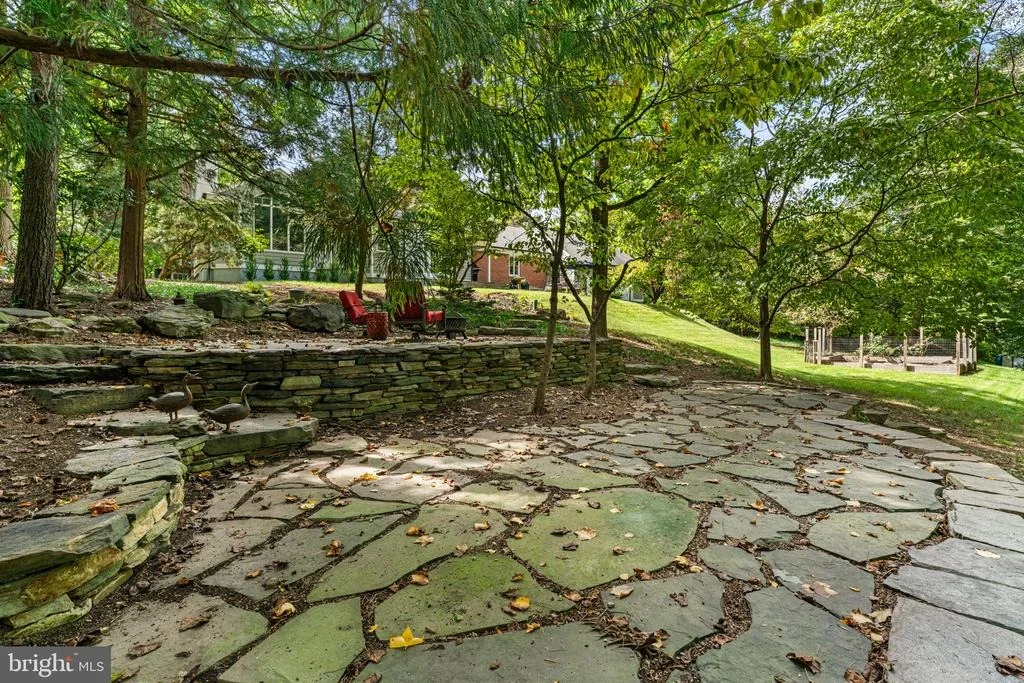 Photo of 6521 DARNALL ROAD
