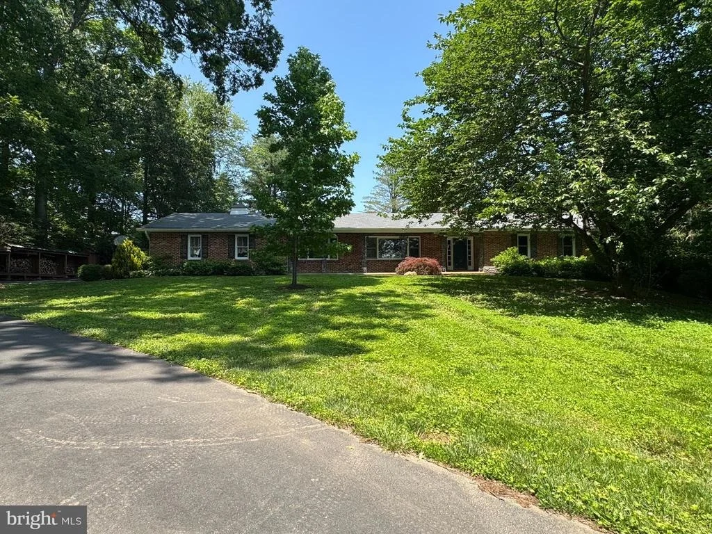 Photo of 18811 DARNESTOWN