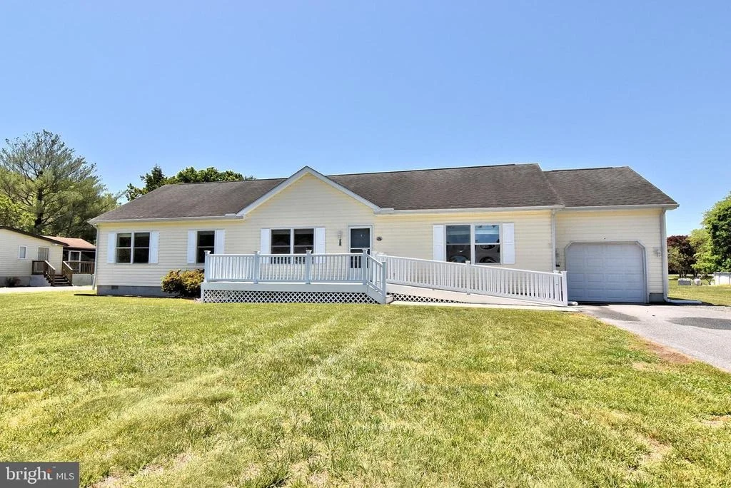 Photo of 5 LIGHTHOUSE DRIVE