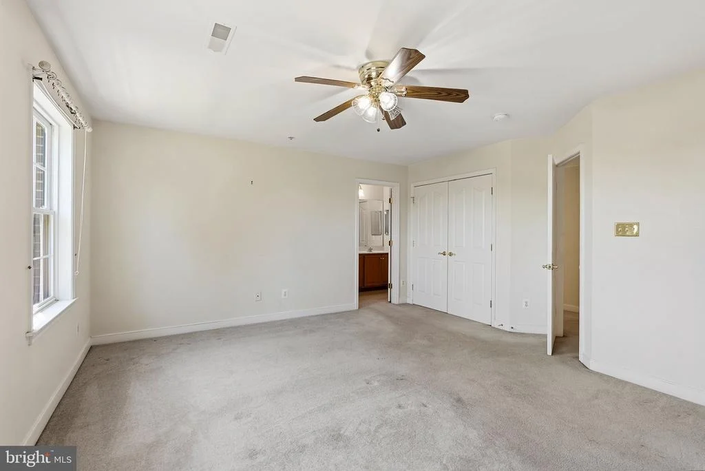 Photo of 915 ZENITH DRIVE