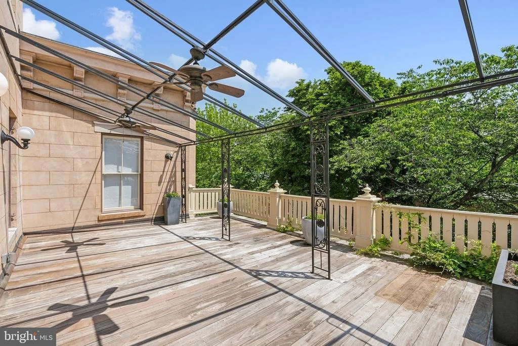 Photo of 1527 35TH STREET NW