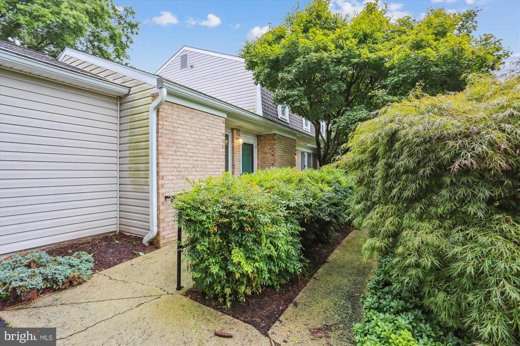 Photo of 6609 GARRETT ROAD