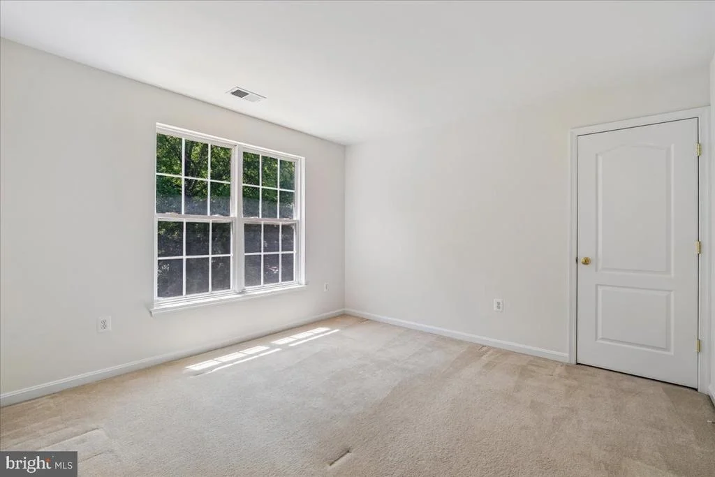 Photo of 2105 WALKING CREST COURT