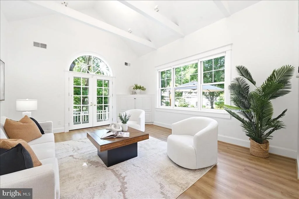 Photo of 7109 MEADOW LANE