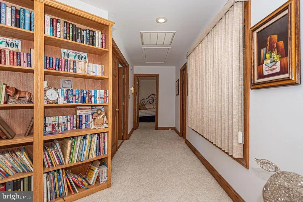 Photo of 23 HARLAN TRACE