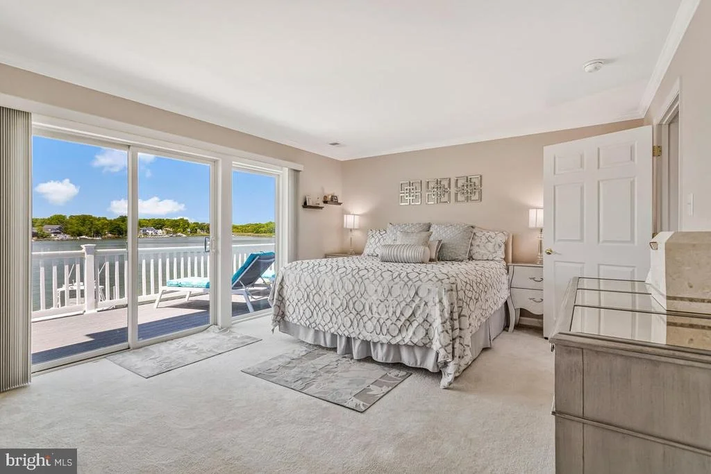 Photo of 3300 SHORE DRIVE