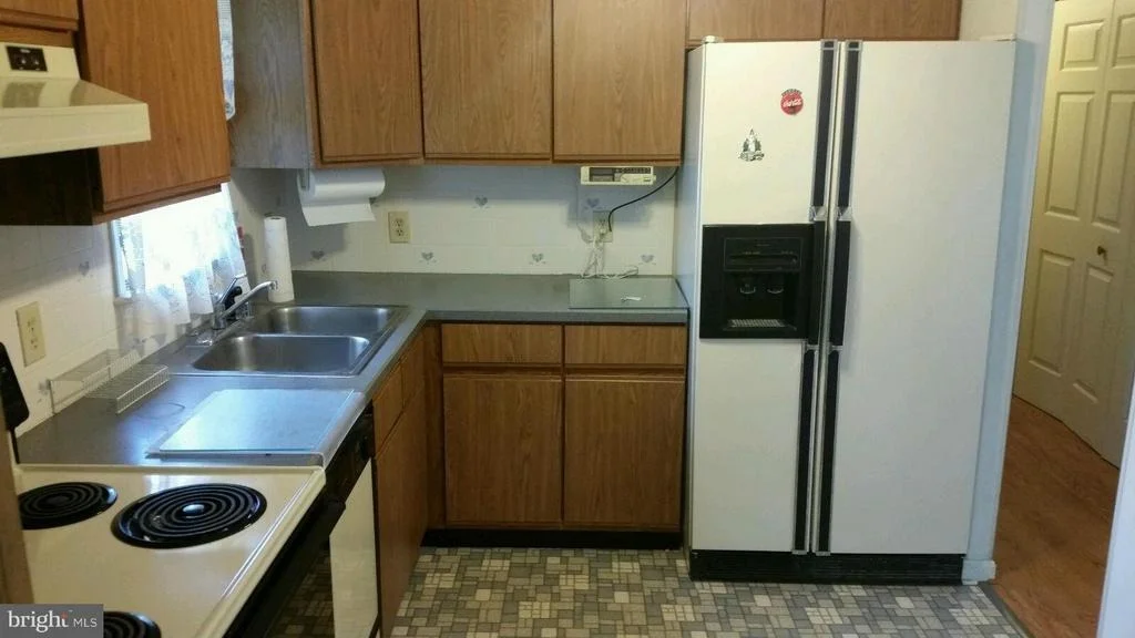 Photo of 721 WHITE SANDS DRIVE