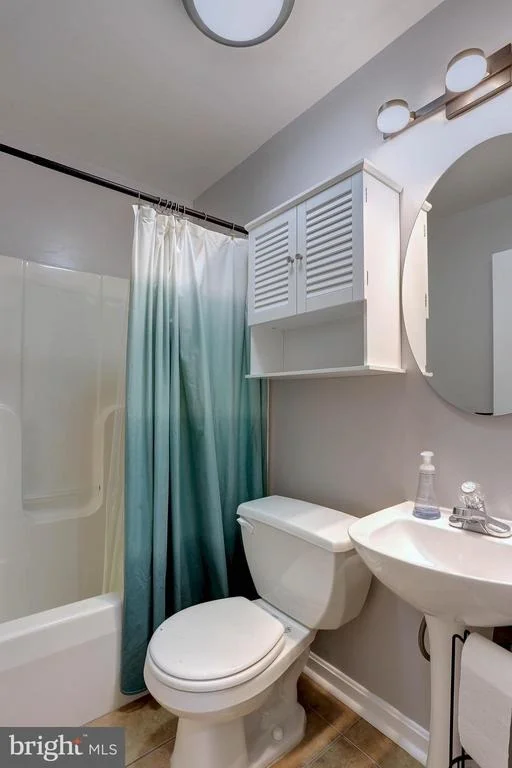 Photo of 2124 FREDERICK
