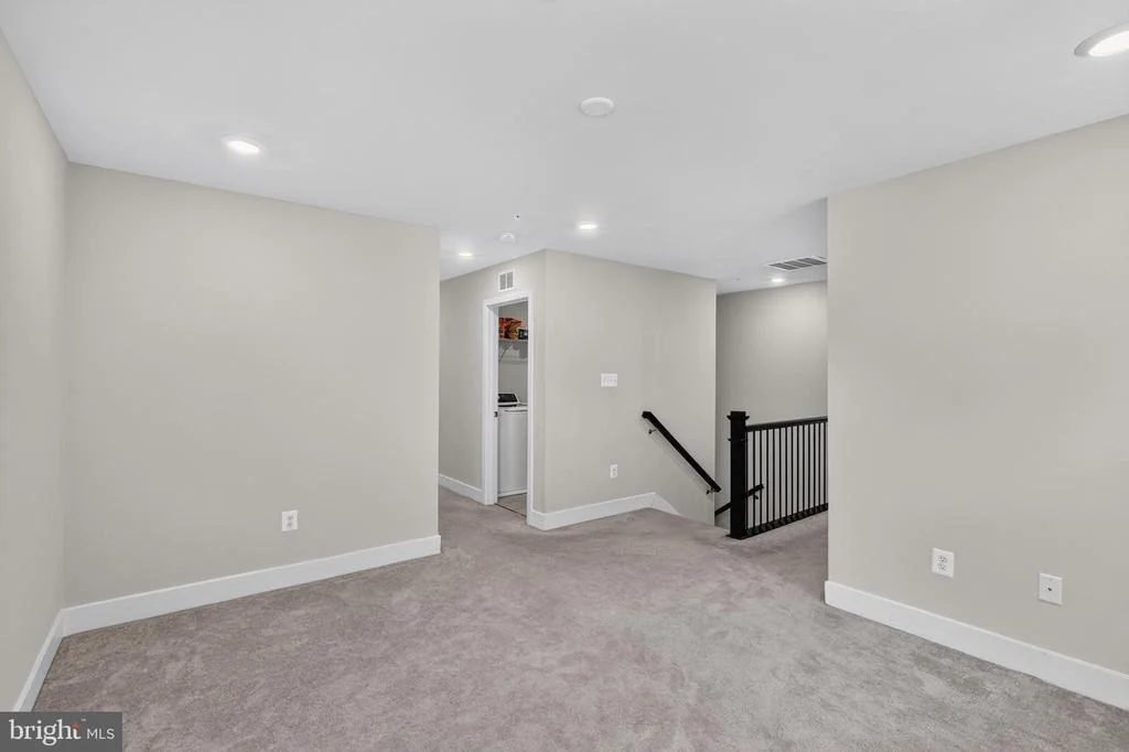 Photo of 4294 SHAKESPEARE CIRCLE