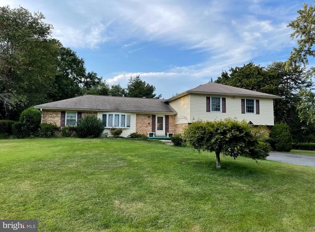 Photo of 4001 BRIARS ROAD
