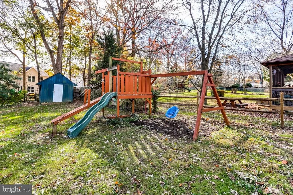 Photo of 1335 BROOK ROAD