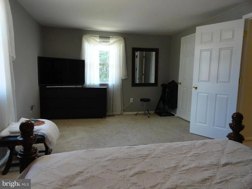 Photo of 1508 RAINBOW DRIVE