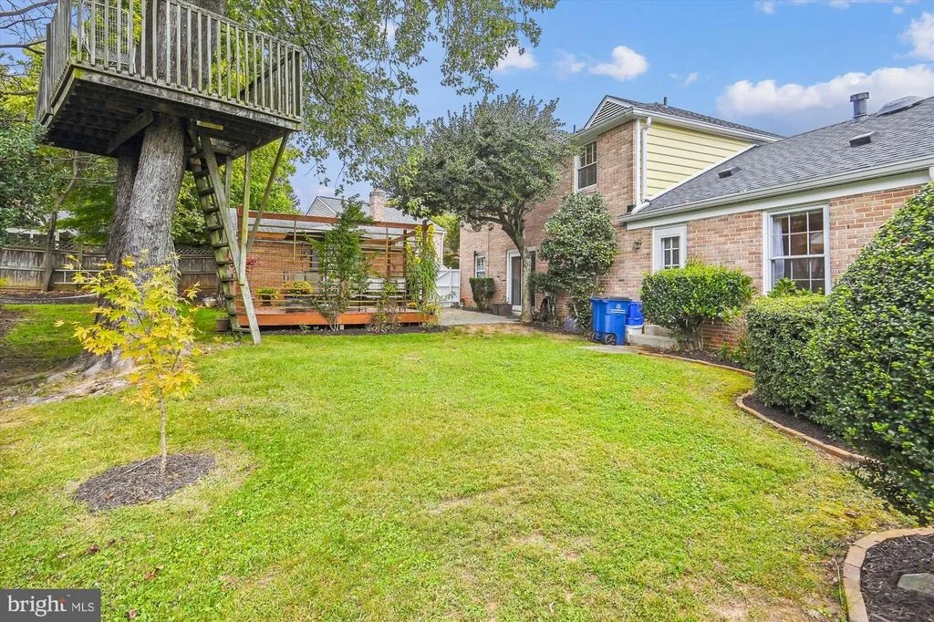 Photo of 11904 SMOKETREE ROAD