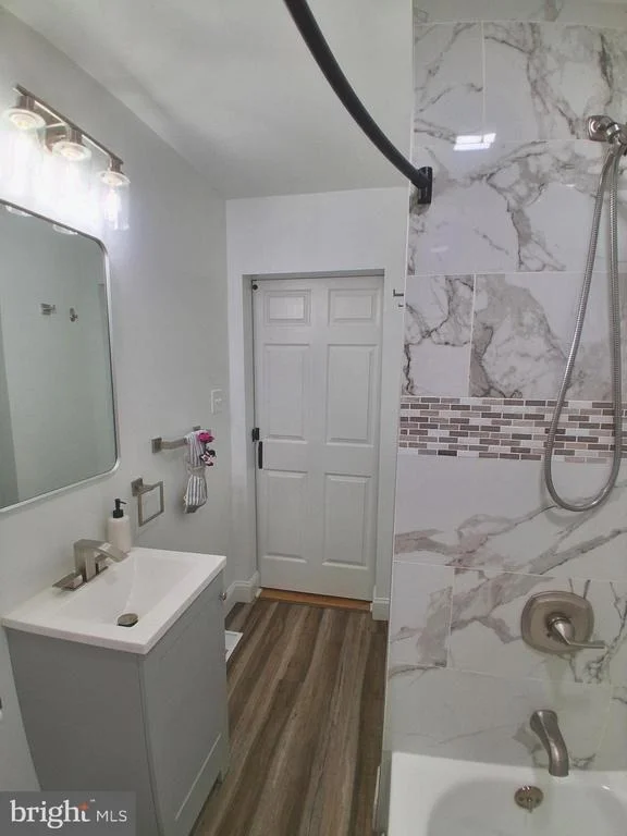 Photo of 1225 LANDOVER ROAD