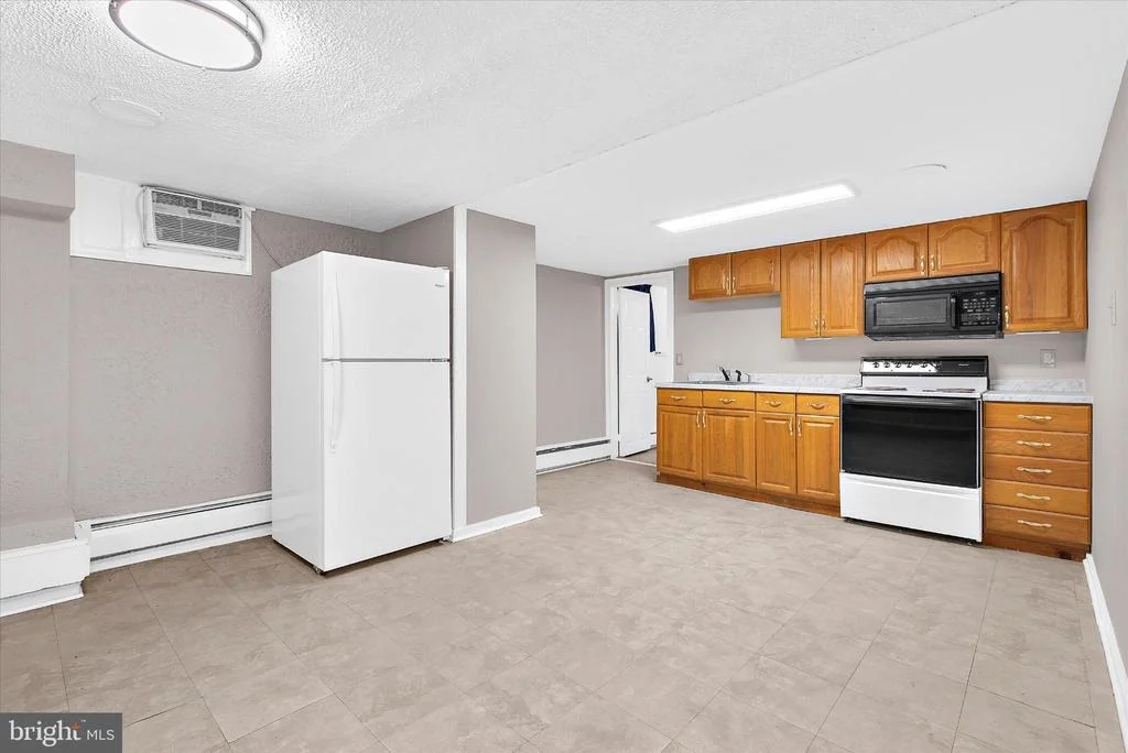Photo of 8421 SPRING ROAD
