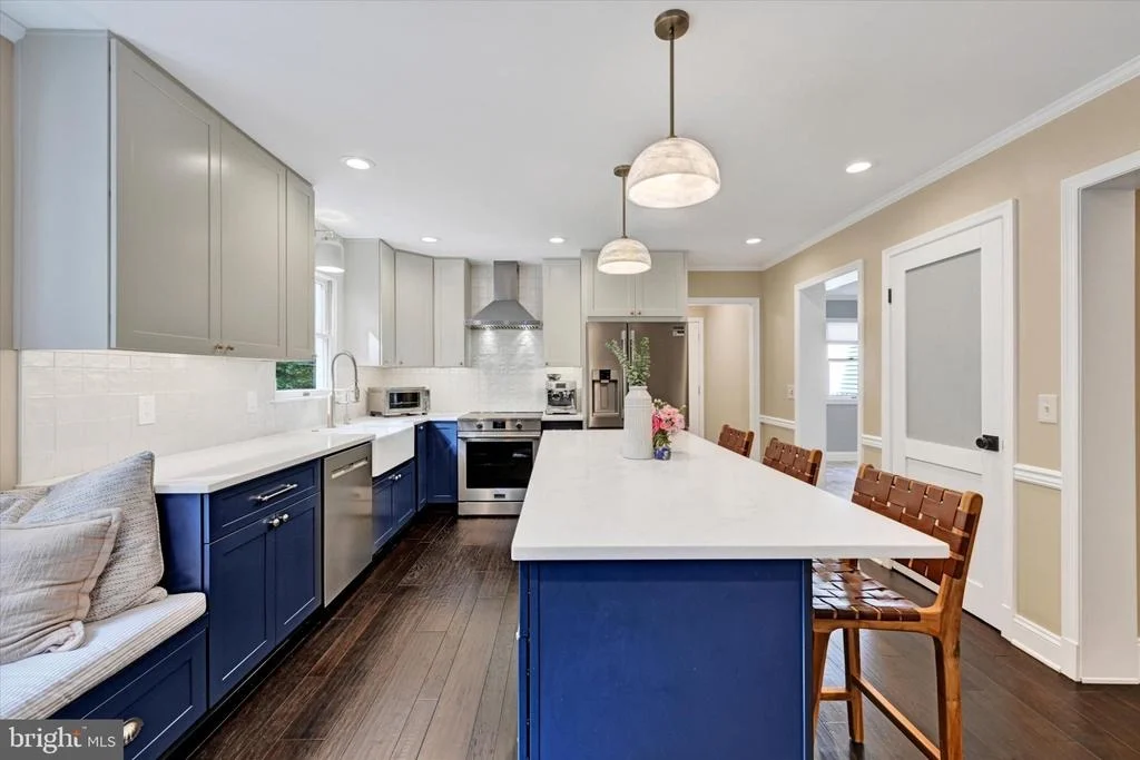 Photo of 1292 SWAN DRIVE