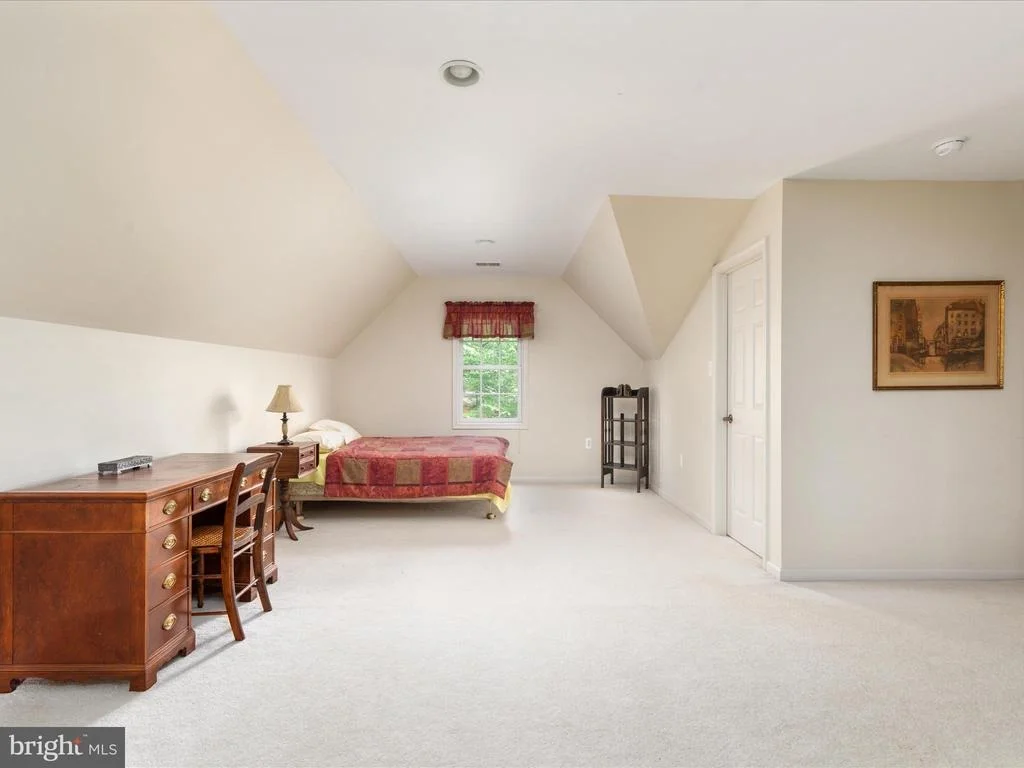 Photo of 228 SUNSET CIRCLE