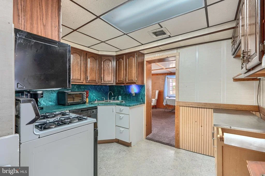 Photo of 7813 FAIRGREEN ROAD