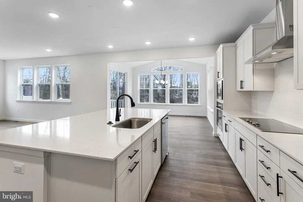 Photo of 2083 SPRINGVALE DRIVE