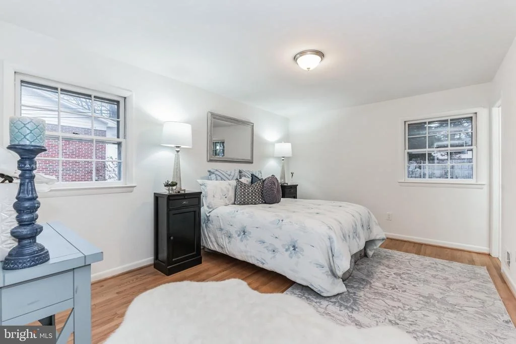 Photo of 926 VENICE DRIVE