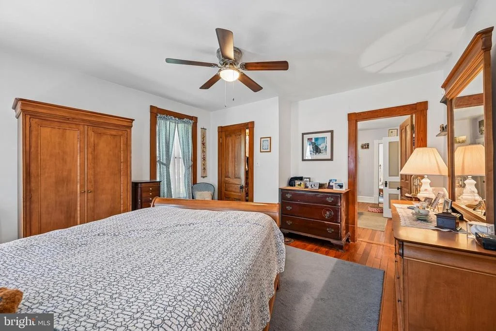 Photo of 20925 CLARKSBURG ROAD