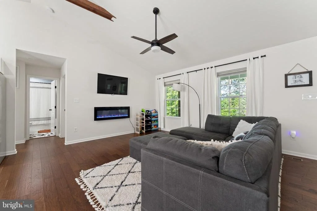 Photo of 3731 BREAKNOCK ROAD
