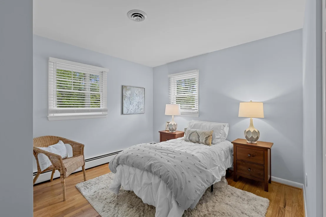 Photo of 2611 OGLETON ROAD