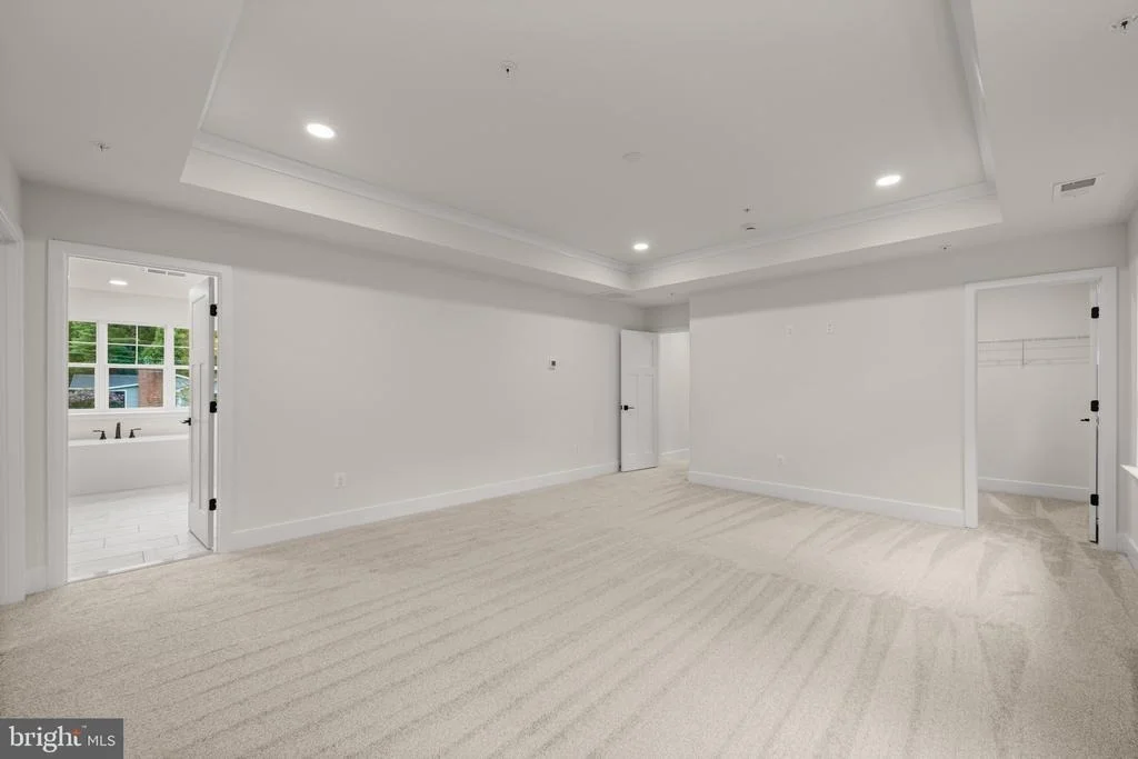 Photo of 2175 GLENCREST CIRCLE