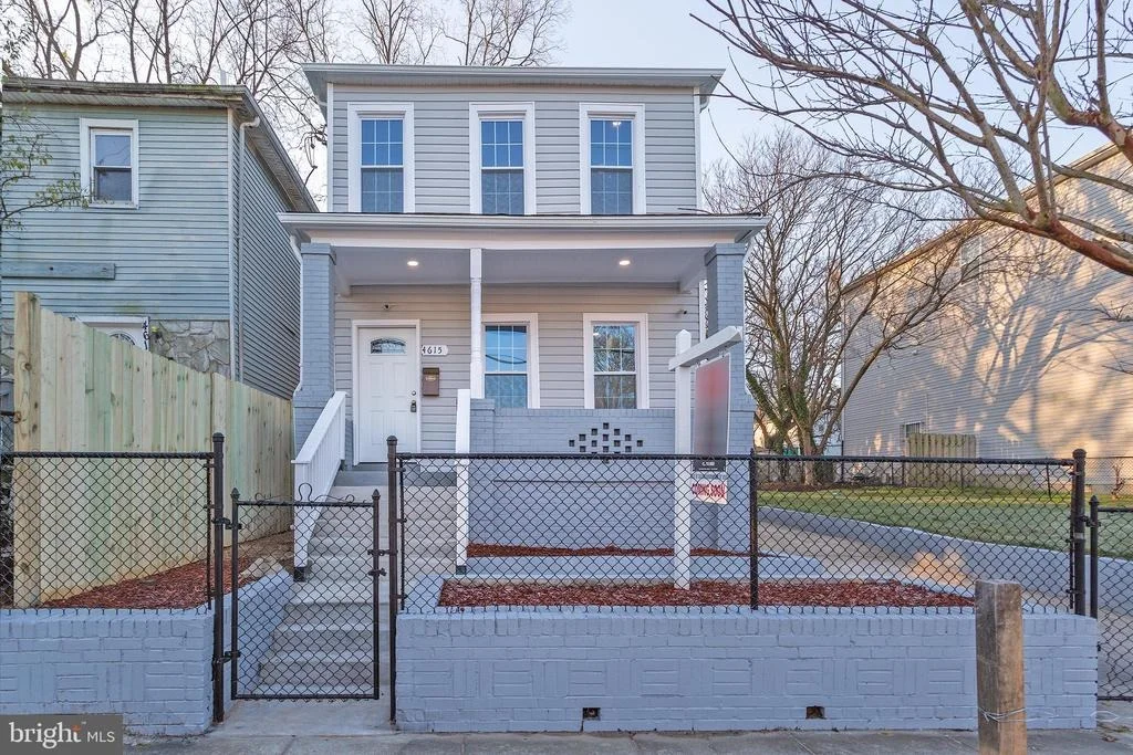 Photo of 4615 KANE PLACE NE