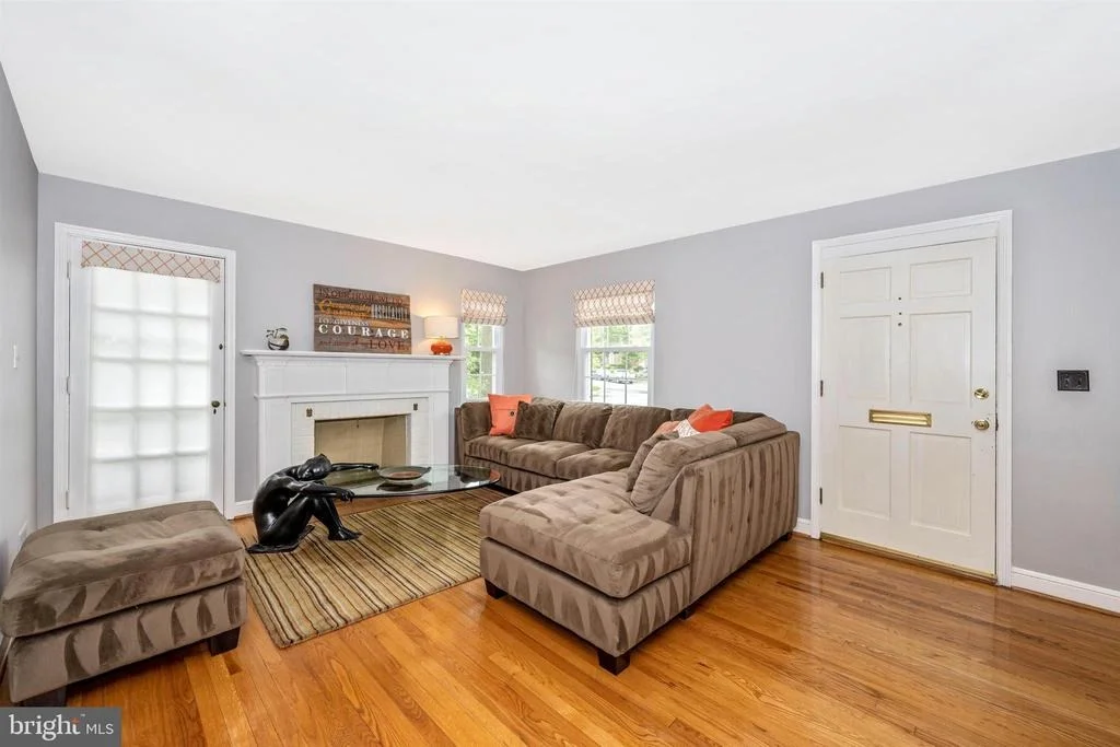 Photo of 1101 ROSWELL DRIVE