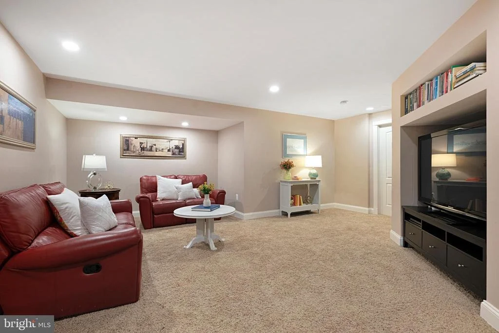 Photo of 14835 HUNTING WAY