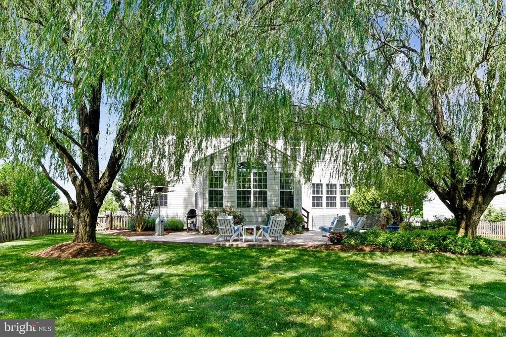 Photo of 25853 SPRING FARM CIRCLE