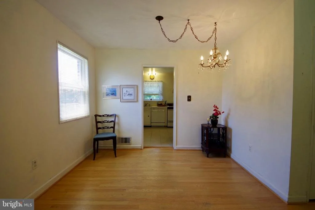 Photo of 10409 ROYALTON TERRACE