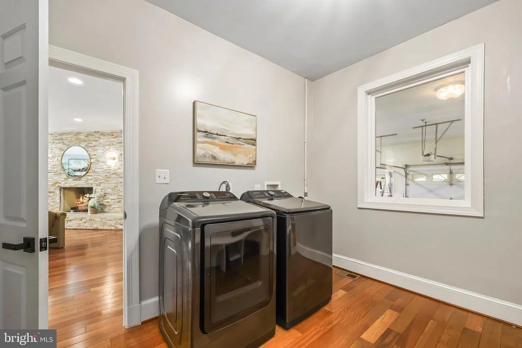 Photo of 517 SENECA ROAD