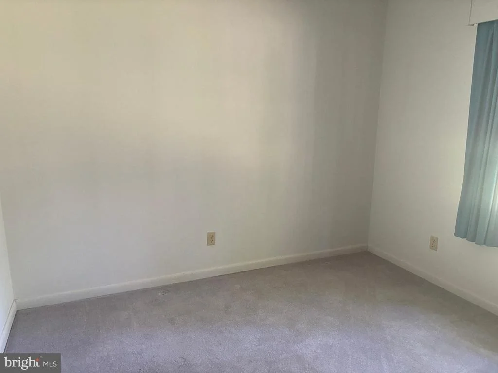 Photo of 207 THRASHER WAY