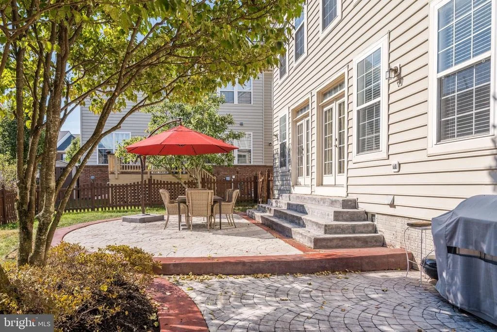 Photo of 24820 STONE PILLAR DRIVE