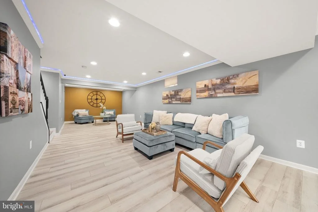 Photo of 23246 MINERVA DRIVE