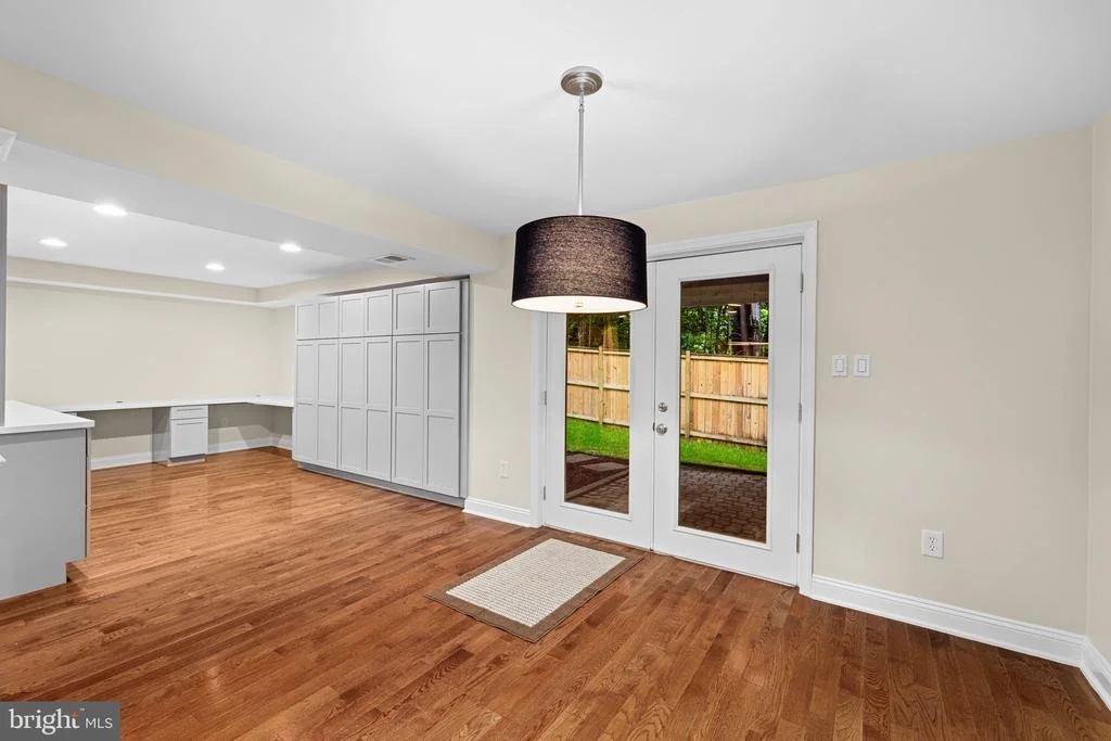 Photo of 9206 NORTHEDGE DRIVE