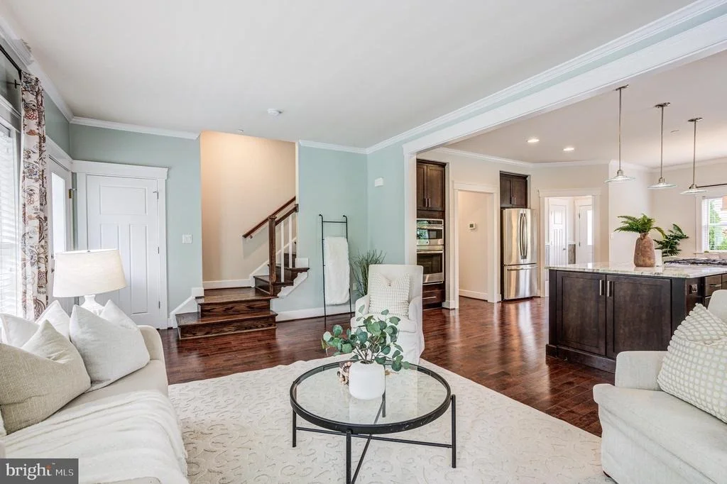 Photo of 614 N BENTZ STREET N