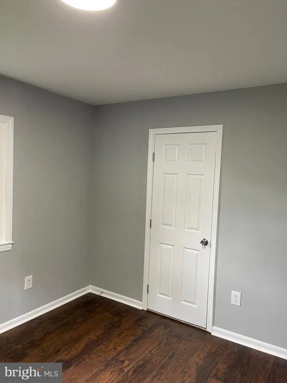 Photo of 610 W NETTLE TREE ROAD