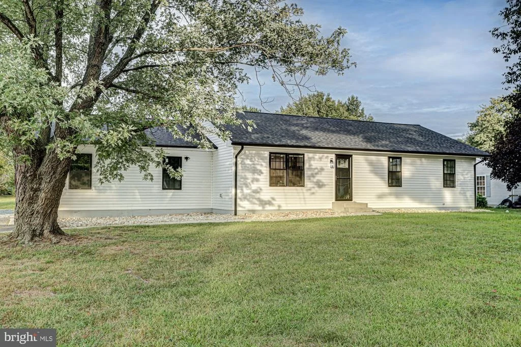 Photo of 319 MEADOW VISTA DRIVE
