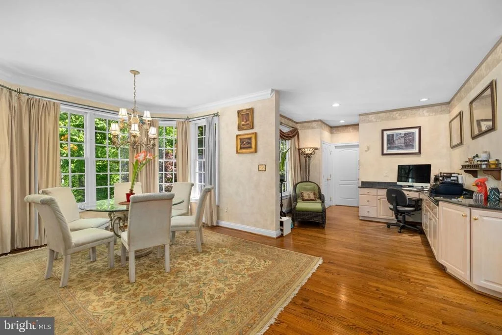 Photo of 897 CHINQUAPIN ROAD