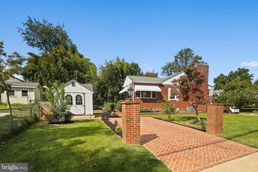 Photo of 2300 HOMESTEAD DRIVE