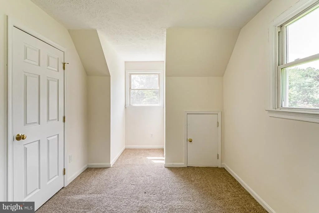 Photo of 9577 ROYS LANE