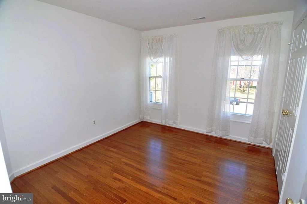 Photo of 19820 MEREDITH DRIVE