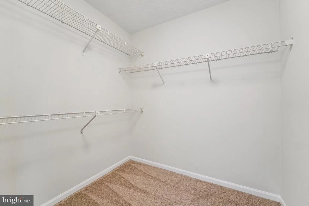 Photo of 216 BOOKHAM LANE