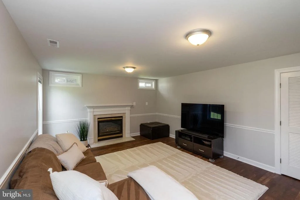 Photo of 6344 CLARIDGE DRIVE N