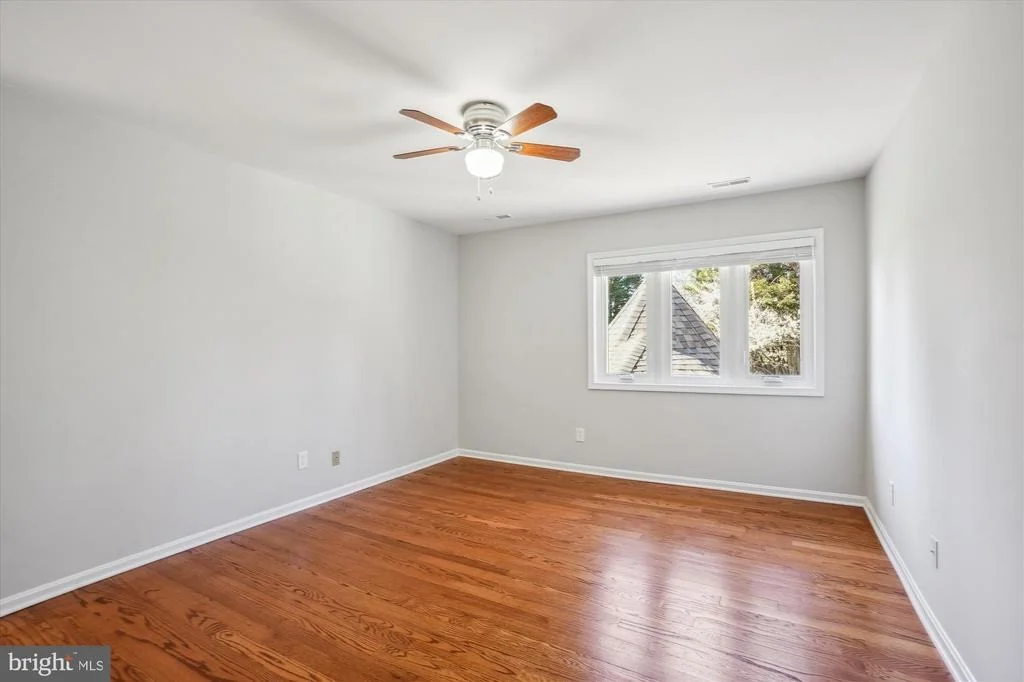 Photo of 18604 WILLOW OAK DRIVE
