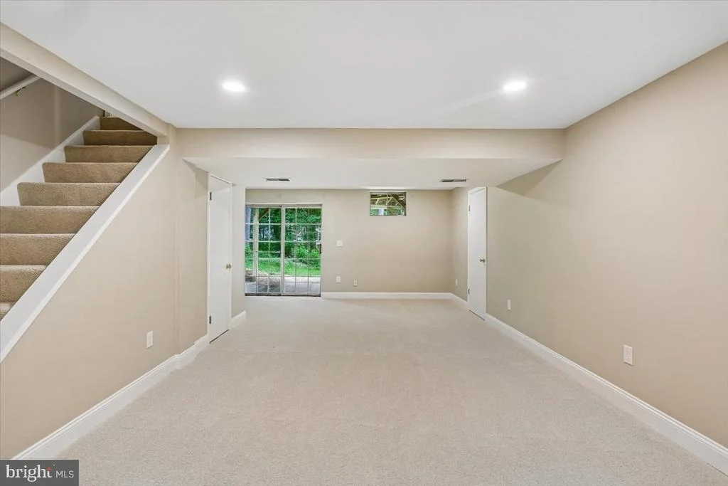 Photo of 2425 HIDDEN VALLEY LANE